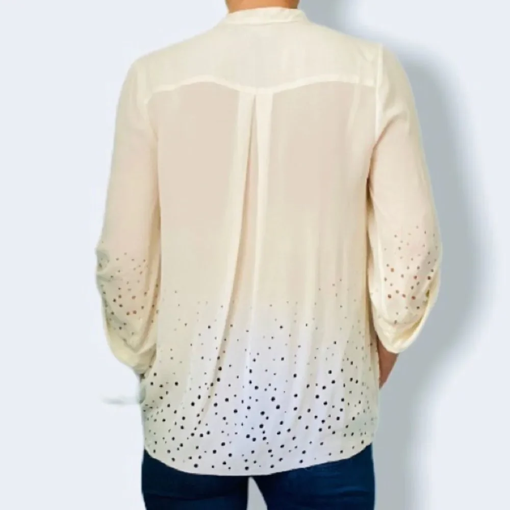 NEW ELIZABETH AND JAMES 100% Silk Pleated Top - Picture 3 of 8
